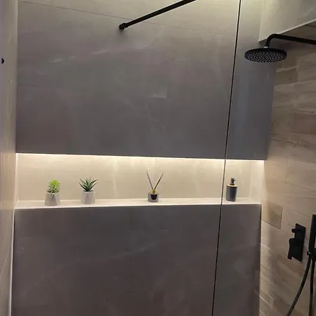 Jacuzzi Suite Ladadika Thessaloniki Exterior photo